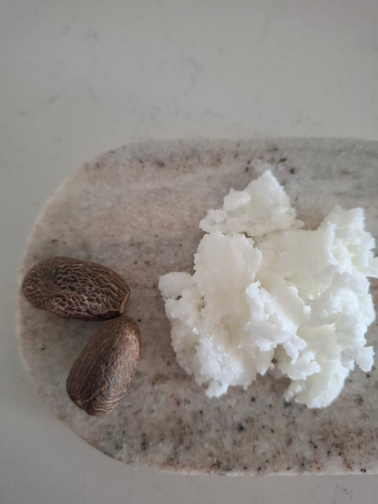 Murumuru butter with seeds